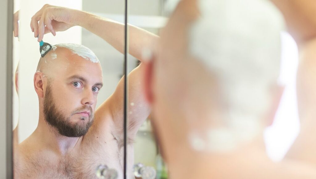 Qué usar para afeitarse la cabeza