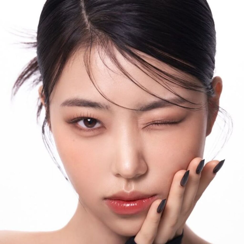 ¿Qué son los side bangs, la tendencia de cabello asiática?