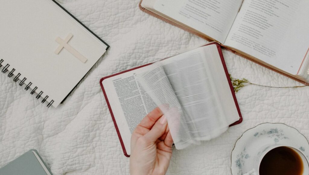 versículos de la biblia para leer cuando estás enojada
