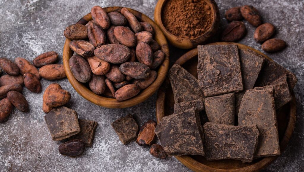 cómo cubrir las canas del cabello con cacao