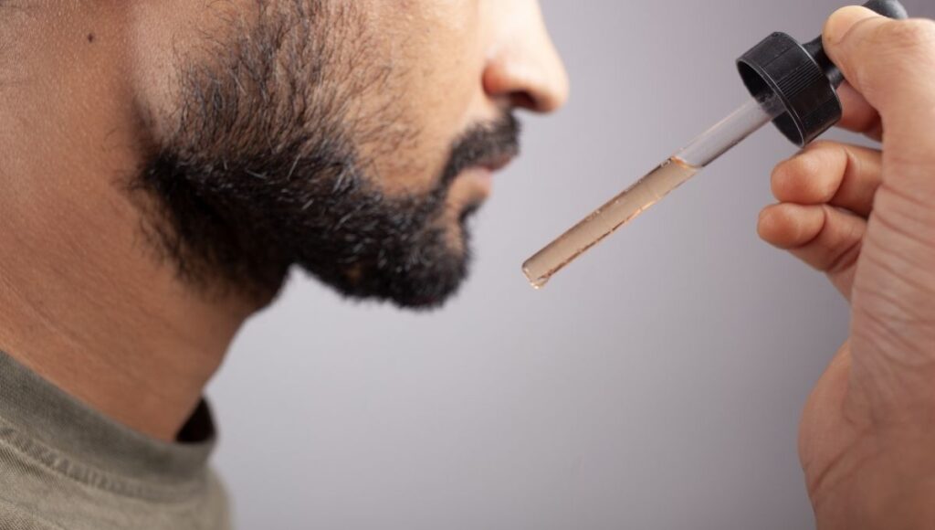 con este sencillo tutorial podras hacer que tu barba crezca con minoxidil