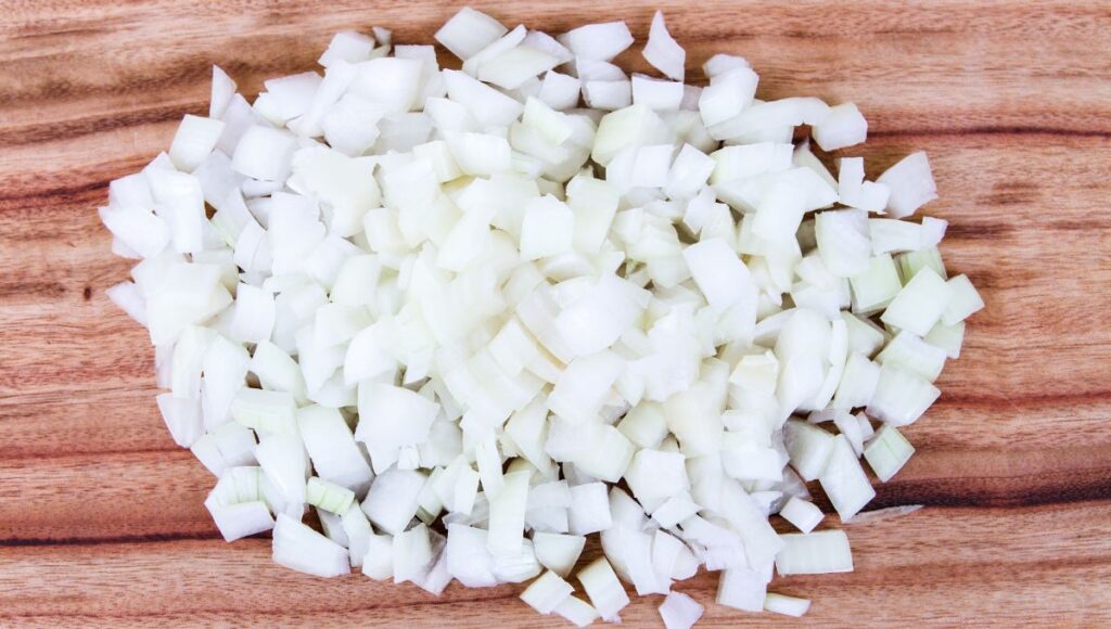 cómo usar la cebolla para el crecimiento del cabello