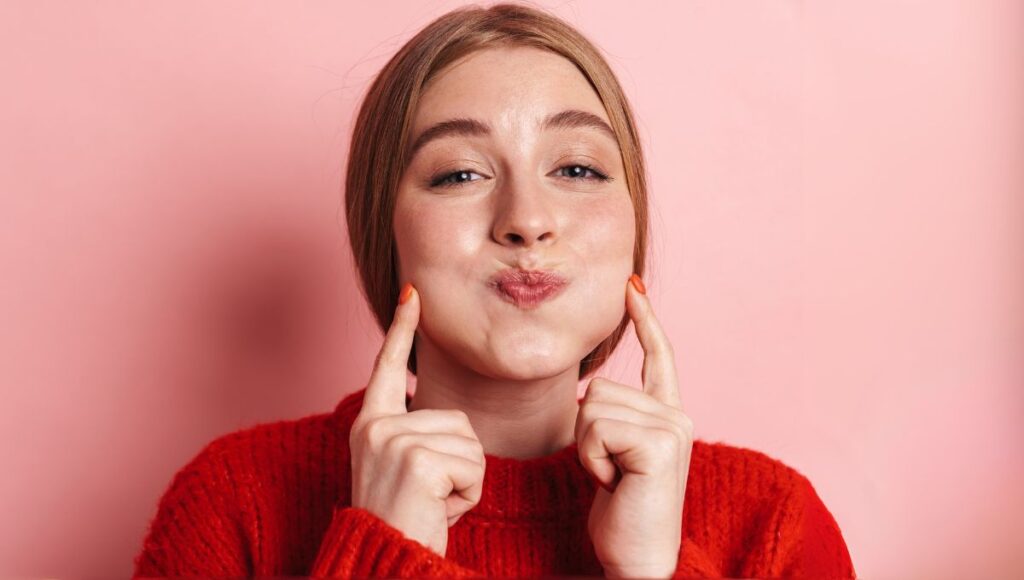 ejercicios faciales para adelgazar el rostro