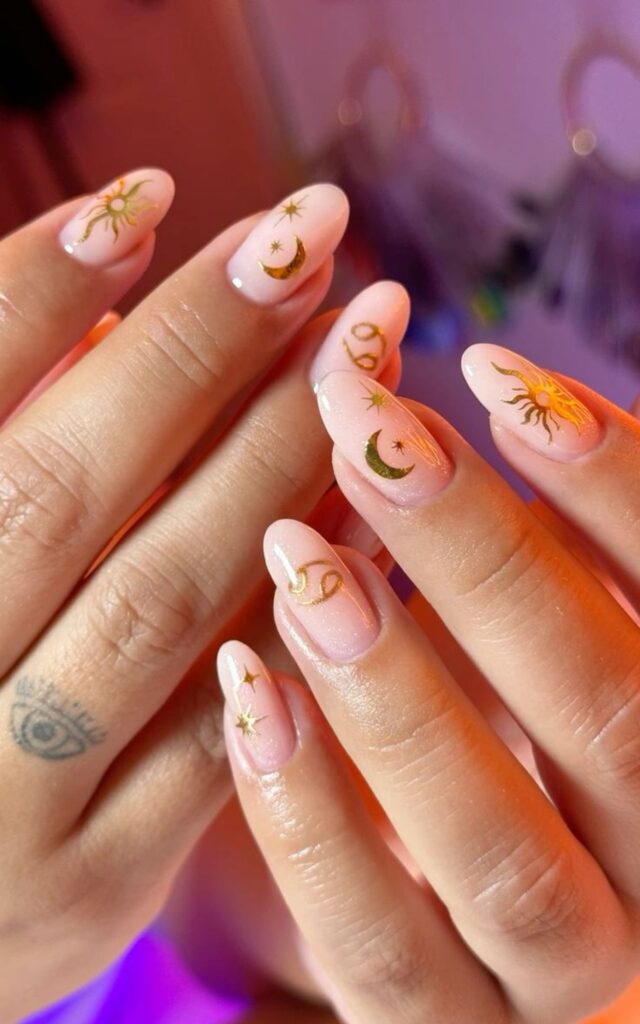 diseños de uñas inspirados en el signo zodiacal Cáncer