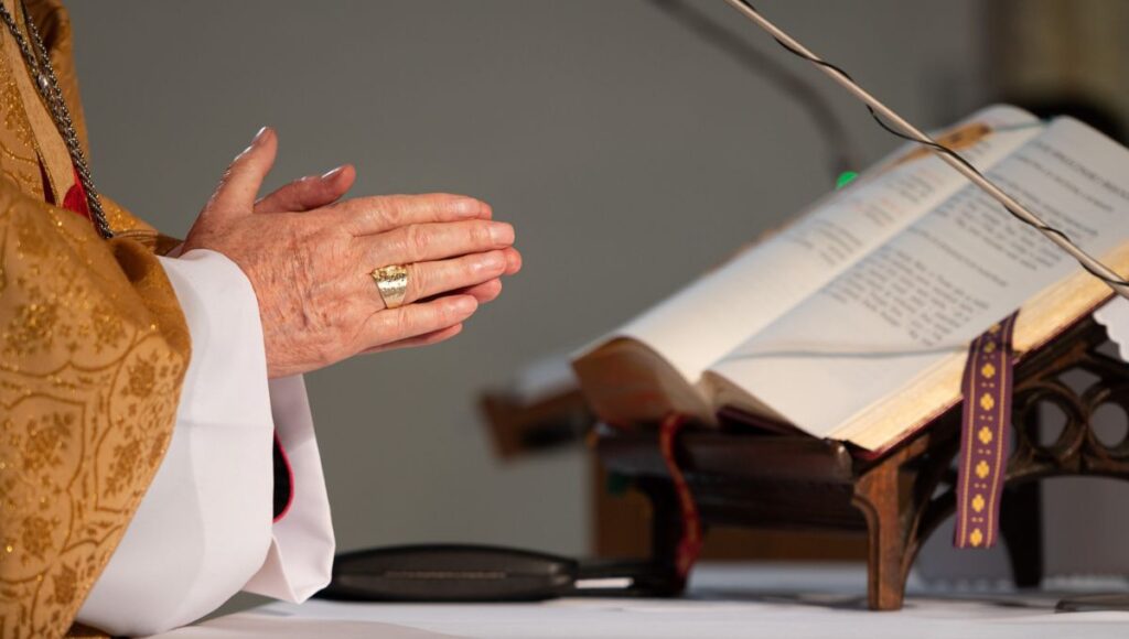 Las oraciones y el salmo del Evangelio de hoy domingo 8 de junio de 2025