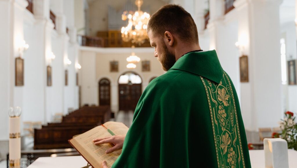 Las oraciones y el salmo del Evangelio de hoy domingo 8 de junio de 2025