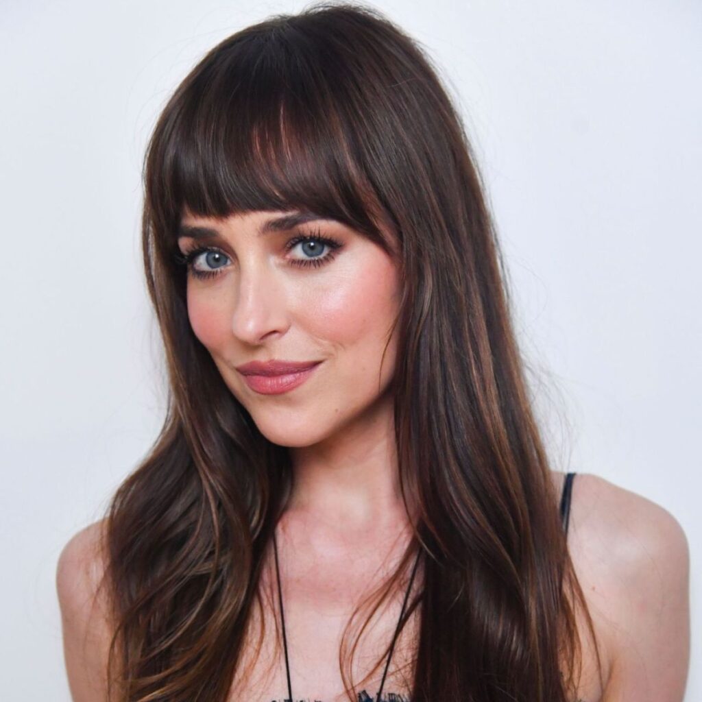 El secreto de la abuela de Dakota Johnson para tener las pestañas largas