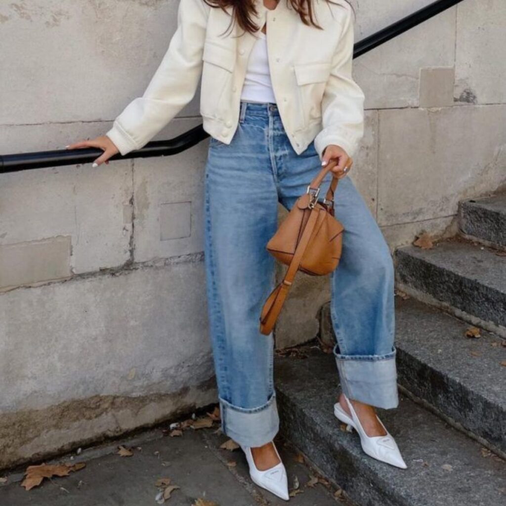 Qué son los jeans cuffed y cómo llevar la tendencia del pantalón con dobladillo