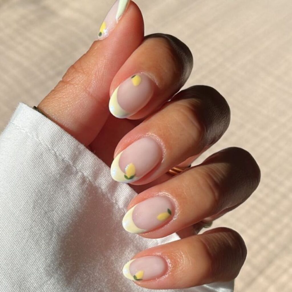 Ideas de lemon nails, la tendencia de manicura del verano