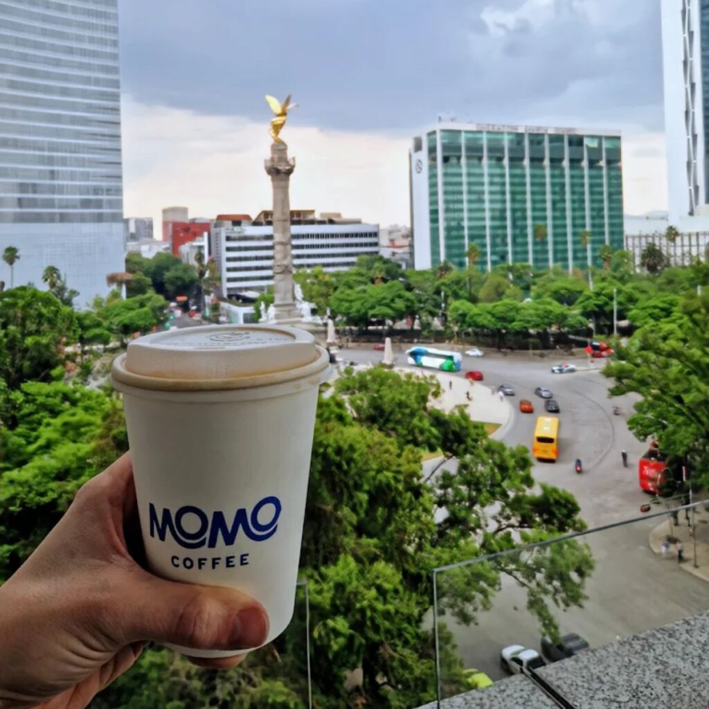 Menú, precios y ubicación de Mommo Coffee la cafetería frente al Ángel a la Independencia