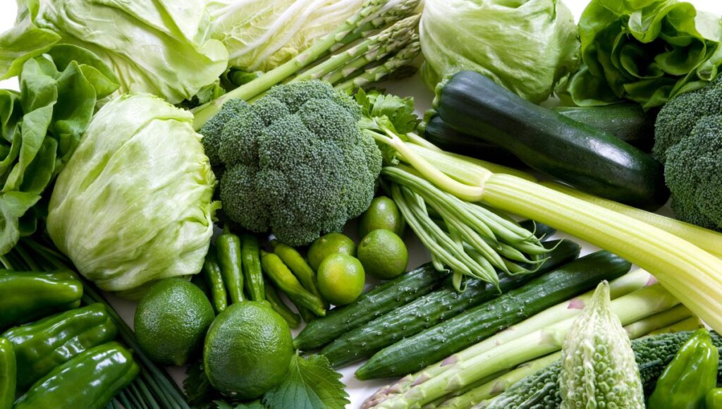 Que alimentos me ayudan a desinflamar el abdomen
