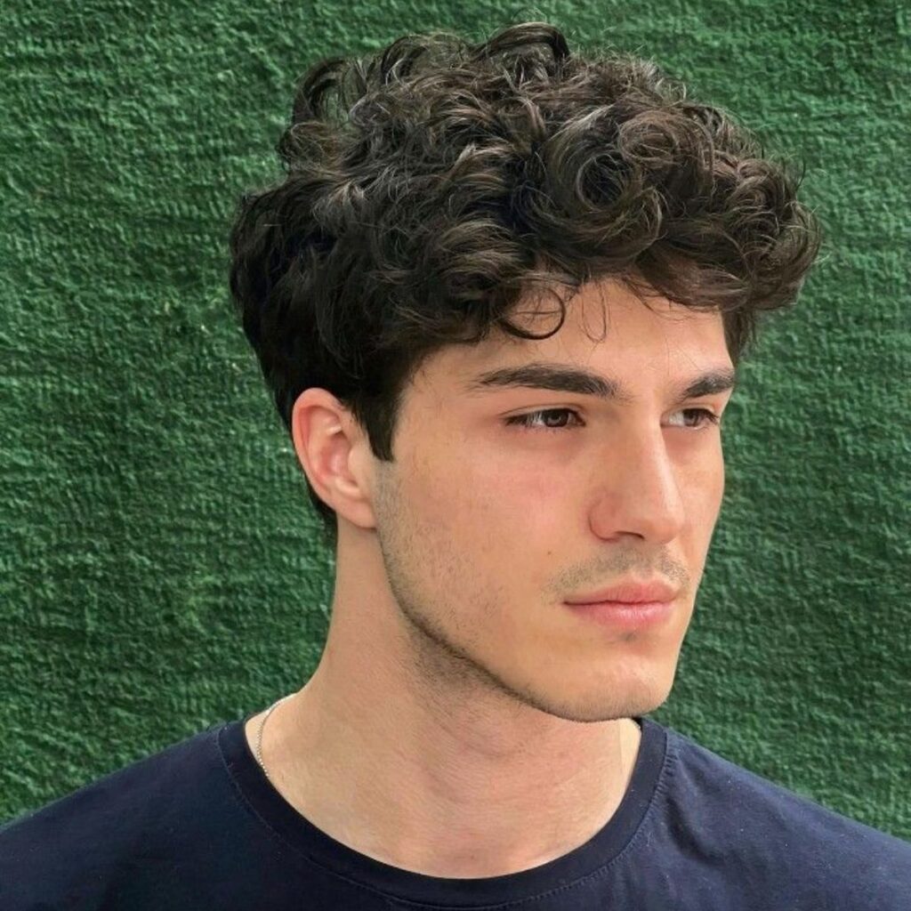 Los mejores cortes de cabello para hombres jovenes