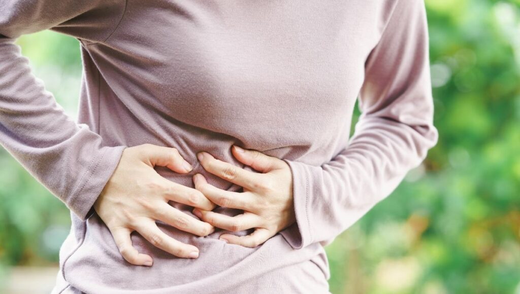 Por qué se inflama el abdomen