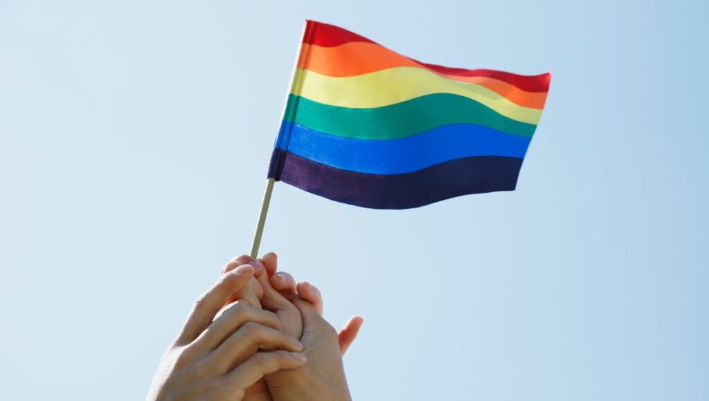 Las mejores frases LGBT para compartir en el Pride 2025