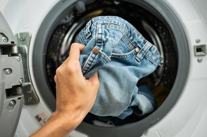 Cada cuánto se lavan los pantalones de mezclilla