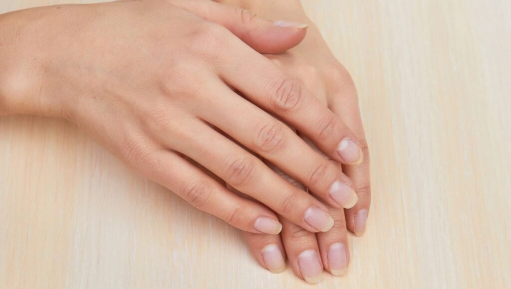 Trucos para tener uñas largas bonitas