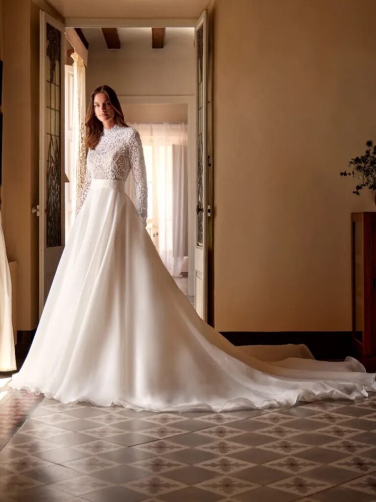 Cómo son los vestidos de novia corte princesa