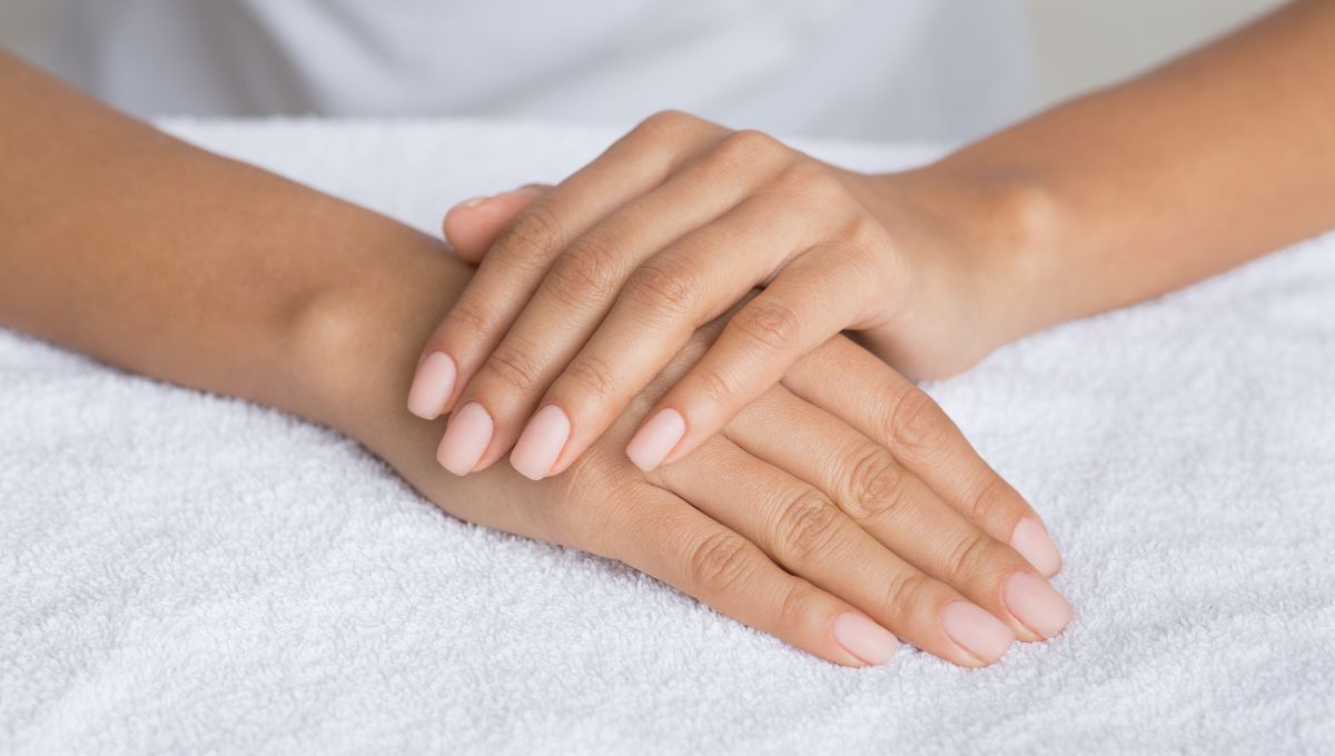 que color de uñas sirve para rejuvenecer las manos