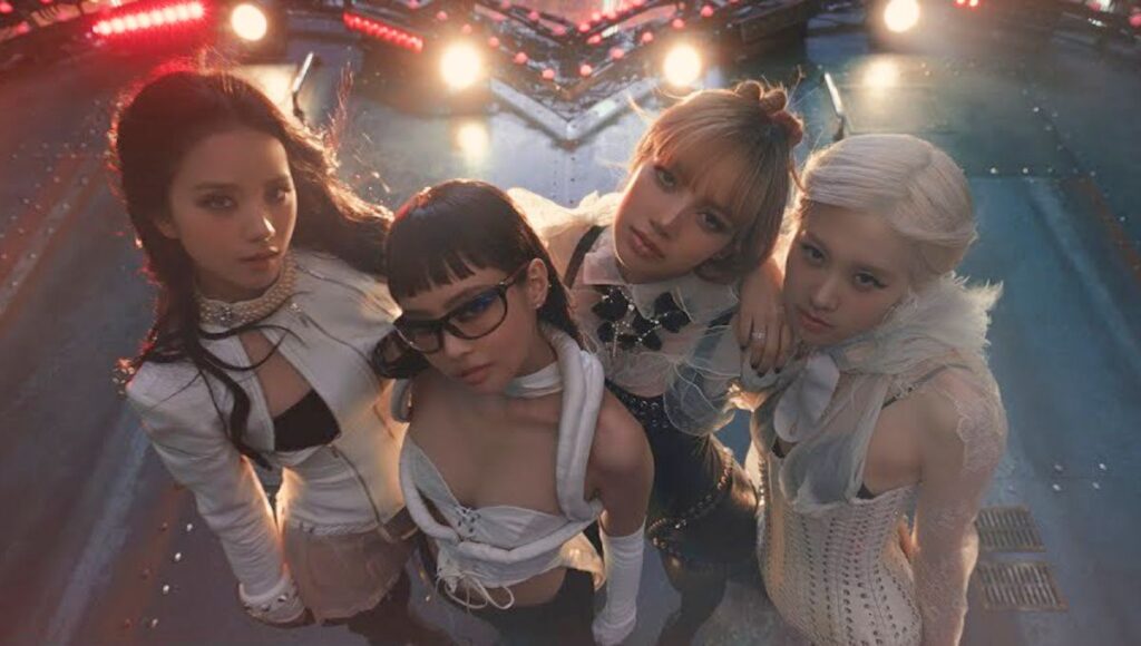 Así son las micro bangs que lleva Jennie de BLACKPINK en JUMP