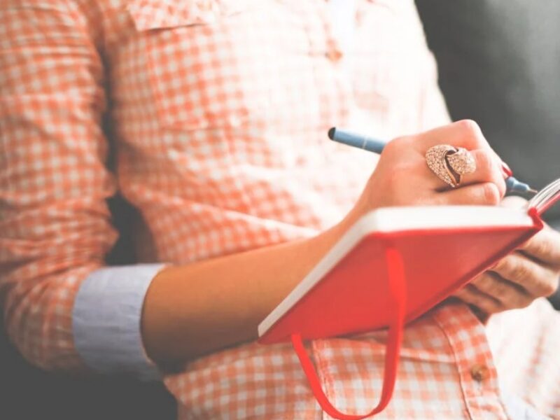los beneficios de hacer journaling