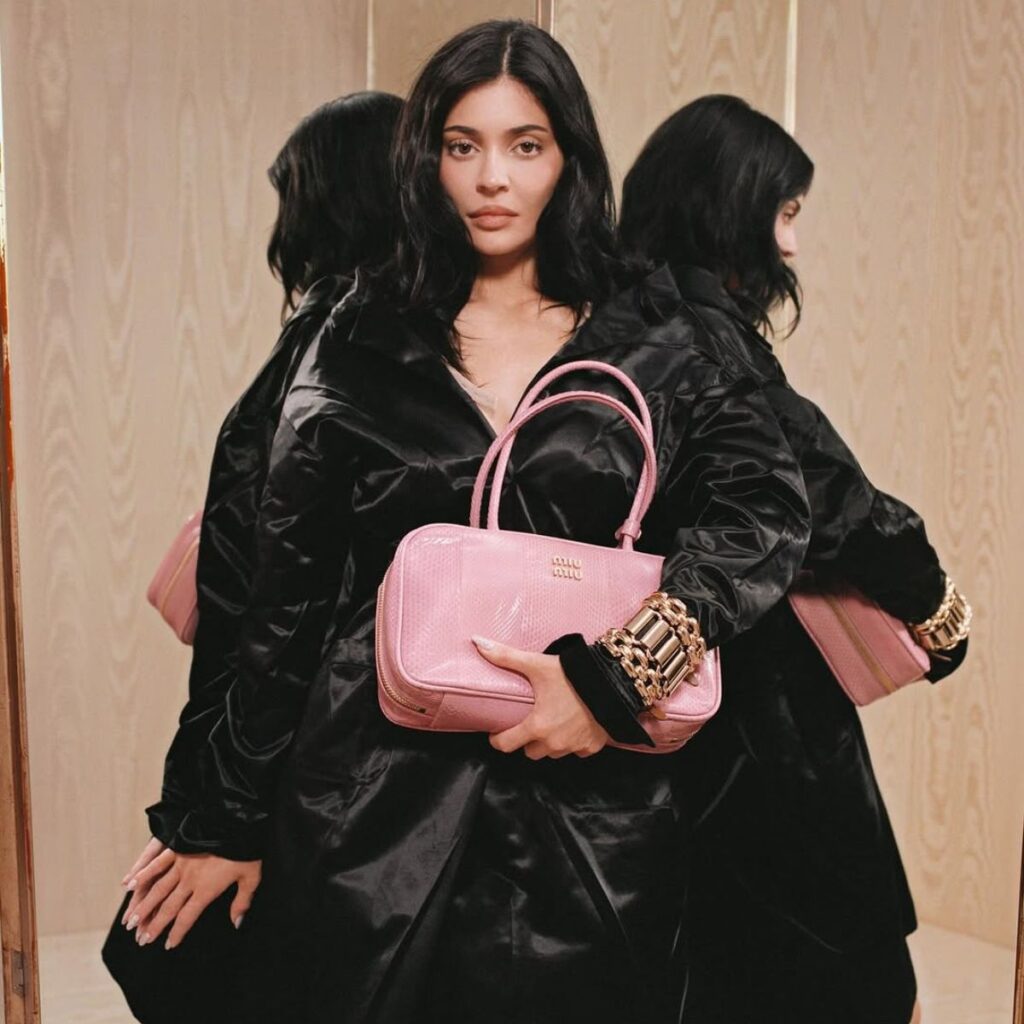 Usuarios critican a Kylie Jenner por representar la nueva campaña de Miu Miu