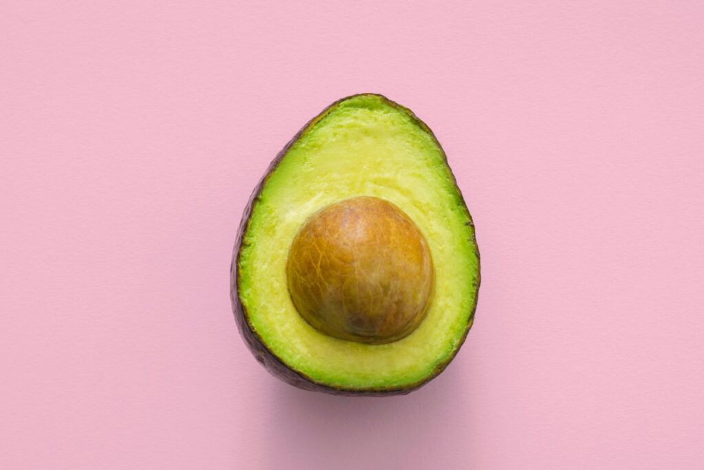 propiedades del aguacate para el cabello 