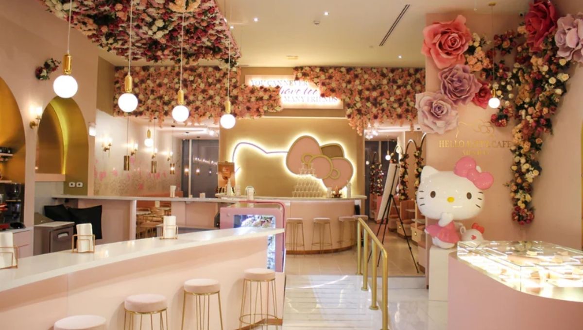 Cafetería de Hello Kitty café en CDMX