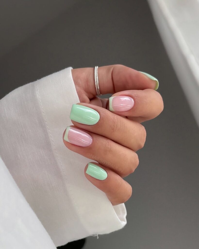 diseños en color verde menta y rosa para uñas