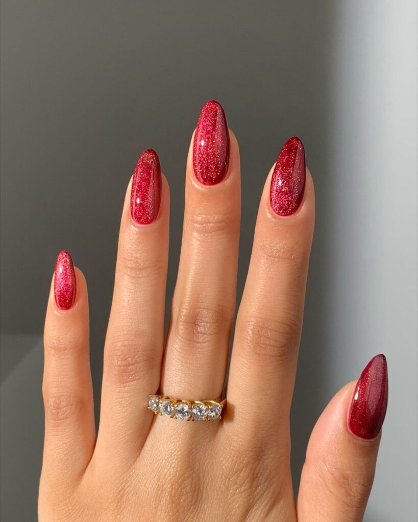Diseños de uñas velvet aterciopelado para febrero 2026