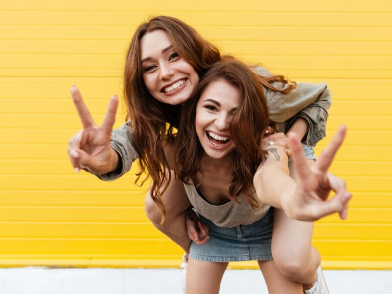 frases cortas bonitas para enviar por el Día de la Felicidad 2026