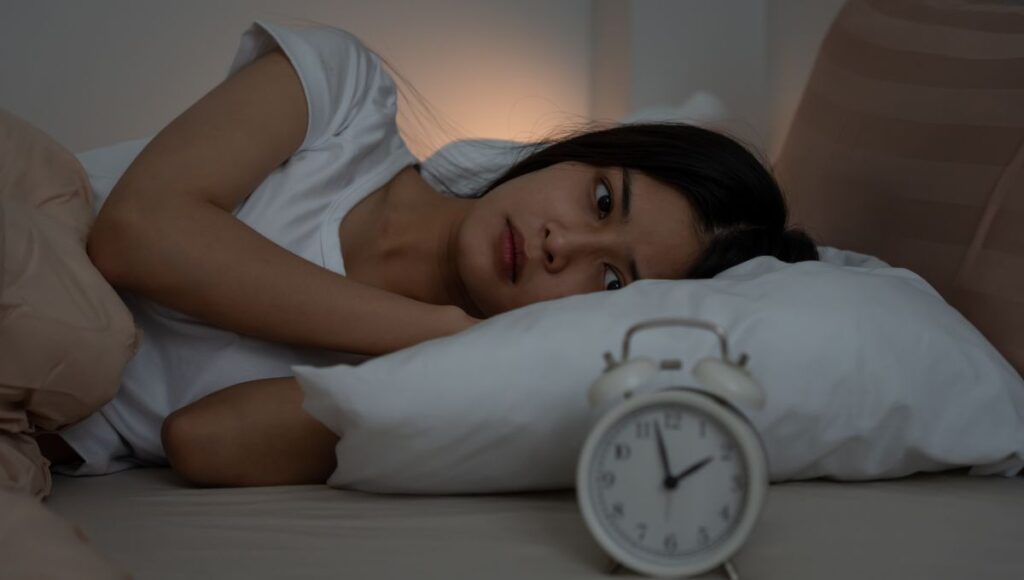 personas con problemas de sueño dormir pueden subir de peso
